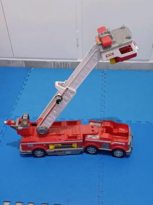 Fire truck 65cm like new