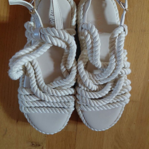 M&M Shoes Flatform Rope Sandals Size 39 Like New Beige