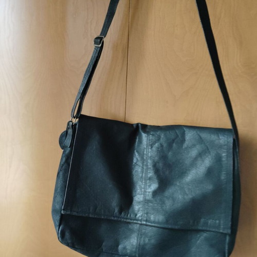 Large black Picard leather shoulder bag used