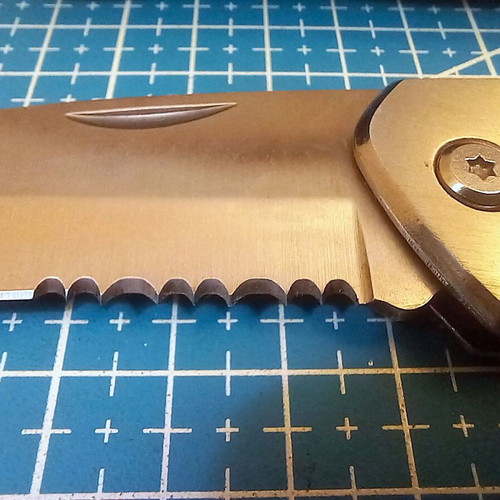 Crivit folding knife with belt sheath, like new