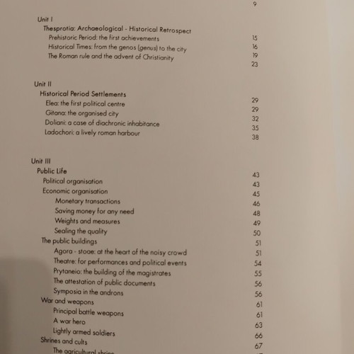 Igoumenitsa Archaeological Museum book, perfect condition