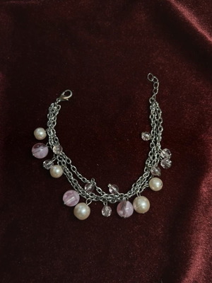 Bracelet with pink beads like new