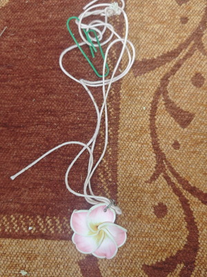 Necklace with Flower like new, white and pink
