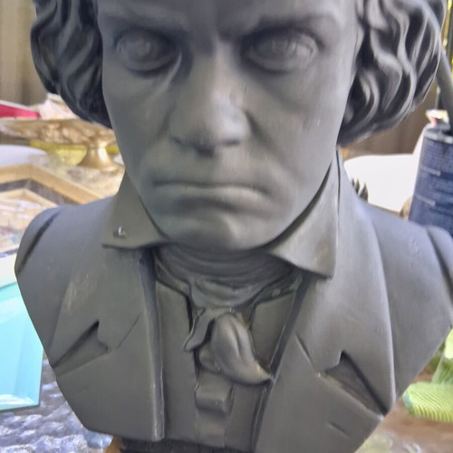 Beethoven Gypsum Bust by Spyros Goggakis like new, signed, 30cm