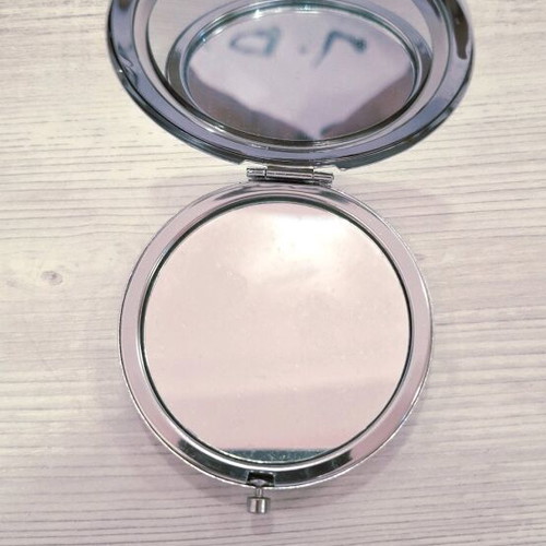Flamenco pocket mirror used