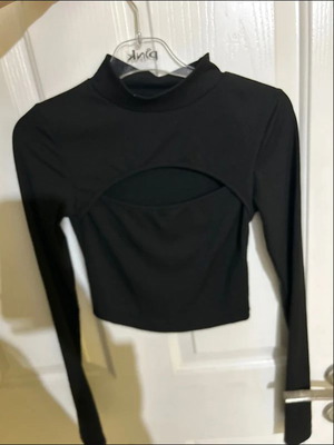 Shein long-sleeve black shirt like new, size XS