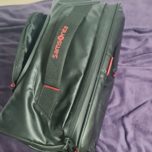 Samsonite Paradiver Light 55 suitcase like new, black