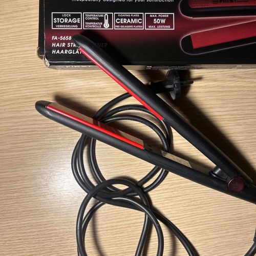 First Austria hair straightener, red
