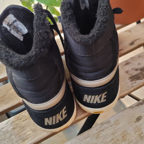 Nike sneakers like new, size 38, black