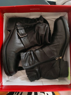 Marco Tozzi leather ankle boots used, size 38-39, black