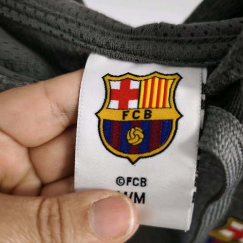 FC Barcelona hoodie like new, size M, official merchandise