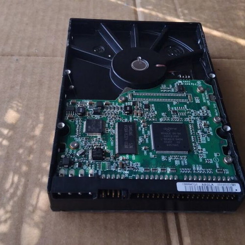 Maxtor DiamondMax 10 6L160P0 160GB IDE Ultra-ATA/133 hard drive