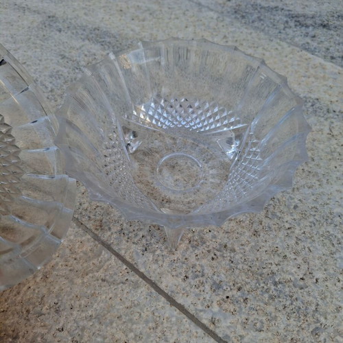 Crystal fondue pot used with nice design