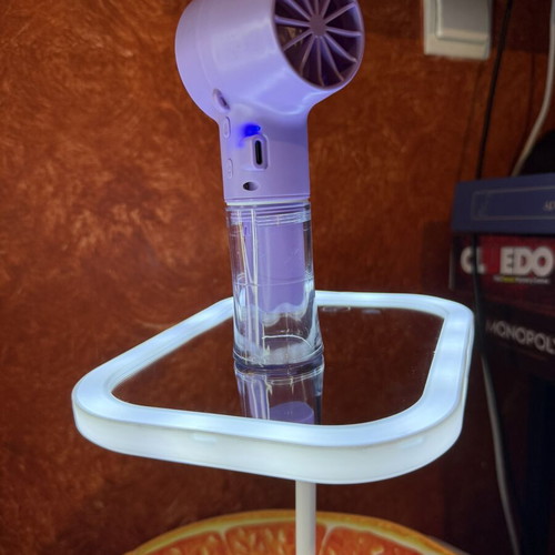 Mini USB Water Mist Fan like new, portable and rechargeable