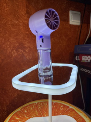 Mini USB Water Mist Fan like new, portable and rechargeable