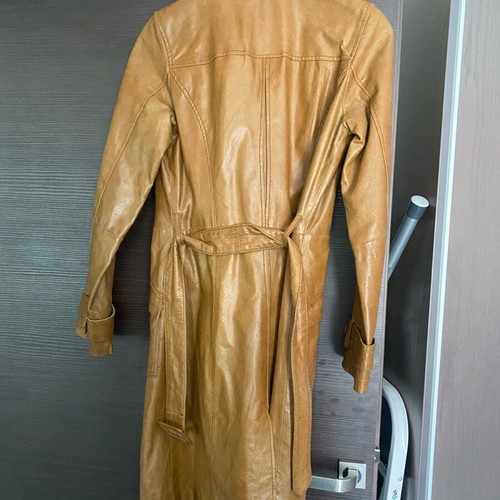 Leather women's quilted lined coat like new, cognac color