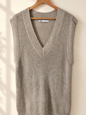 Zara πλεκτό γυναικείο γιλέκο σε μπεζ, μέγεθος S