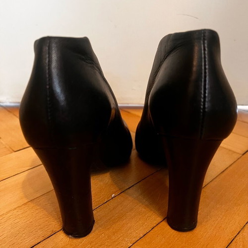 Tosca Blu leather high heel shoes size 36 like new, black