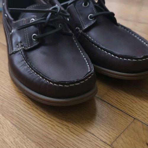 Leather Loafers unisex boat shoes size 41 like new, brown
