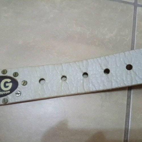 Dolce & Gabbana belt beige and brown like new, size 90