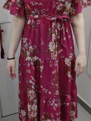 Fuchsia floral dress like new, size medium, Shein