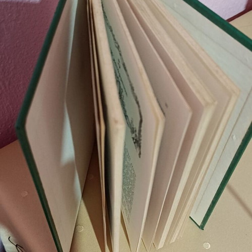 To Asteri Tou Mesimvrinou hardcover book used, Greek edition 1976