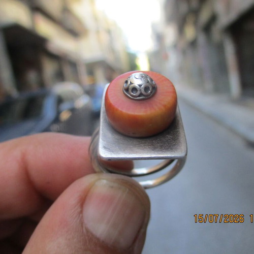 Silver ring with coral Bamboo, like new, adjustable size