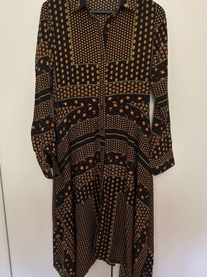 Maraislise dress with buttons, like new, black and yellow, size L
