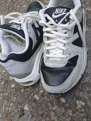 Nike Air Max Command sneakers used, size 38, black and white