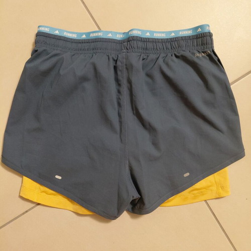 Adidas Own The Run 2-in-1 women's shorts blue with yellow leggings XS