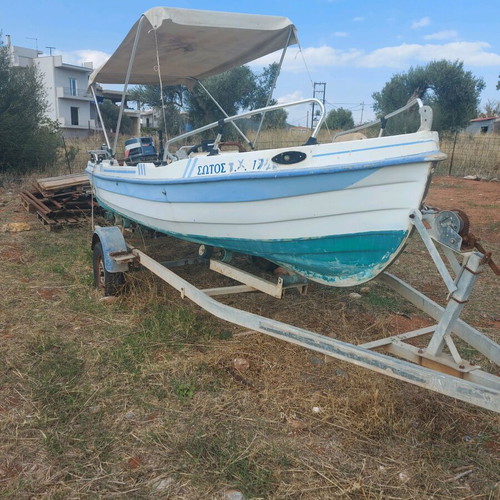Βάρκα μεταχειρισμένη με τρέιλερ