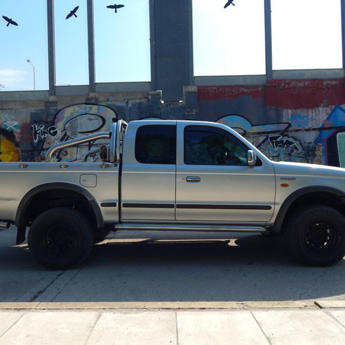 Ford Ranger 4x4 2.5d used, 2003 model with many extras