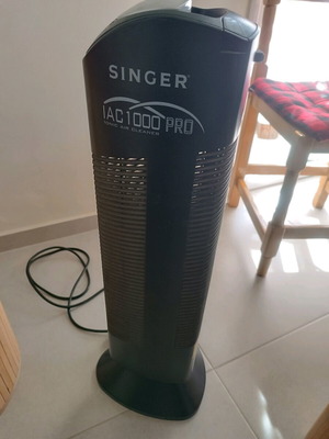 Singer ionizer like new