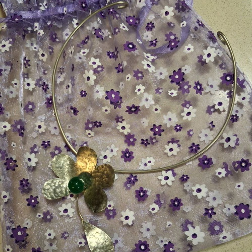 Vintage handmade necklace with green semiprecious bead
