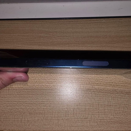iPhone 12 blue 128GB like new with charging cable and Mobilfox case