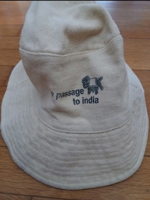 Bucket beige cotton hat with adjustable cord like new