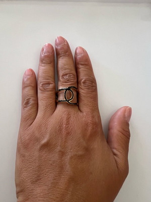 Steel ring with black rhinestones and adjustable like new