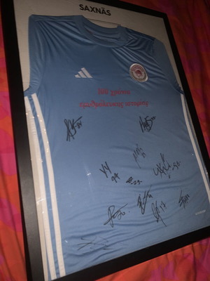Olympiacos collectible shirt with autographs new