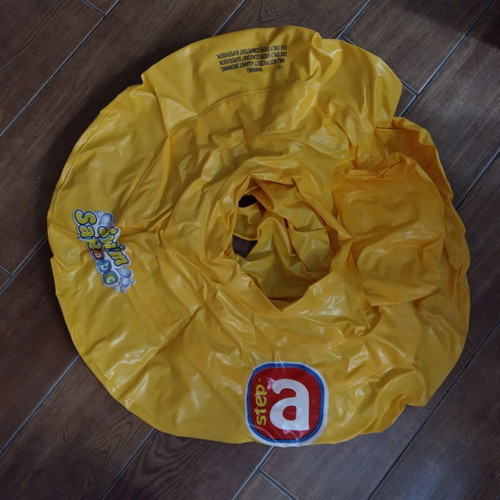 Bestway baby swimtrainer float like new, 69cm diameter, yellow