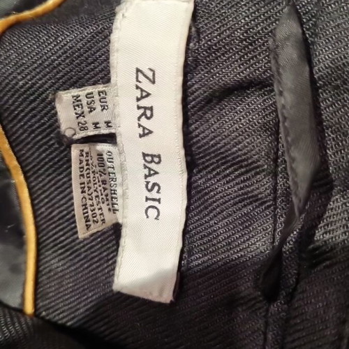 Zara thin jacket size medium like new