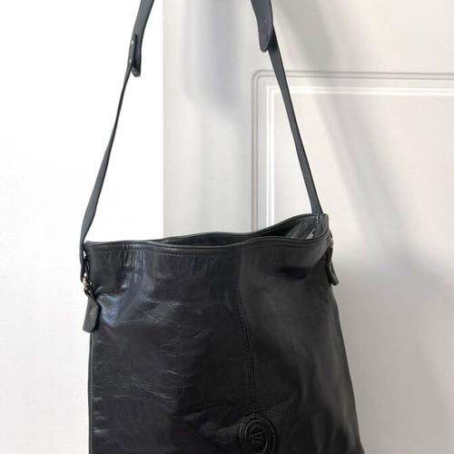 Women's vintage leather shoulder bag used, blue black