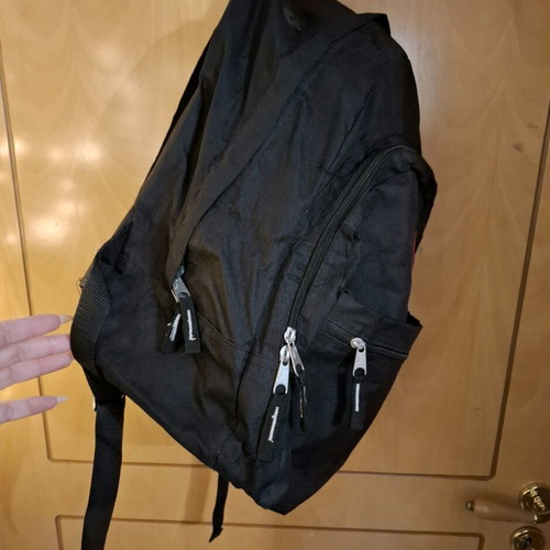 2J bag like new, black with 4 compartments