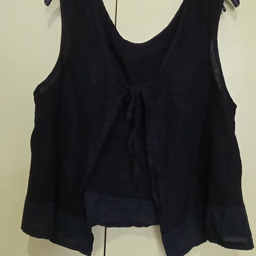 Lino top like new, black, medium and large