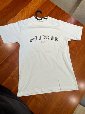 Nike vintage t-shirt μεταχειρισμένο, άσπρο, μέγεθος S