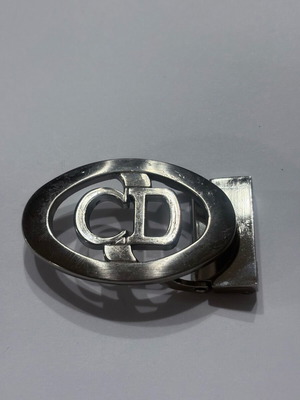Metal belt buckle used
