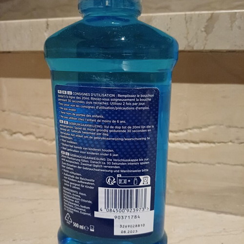 Oral B mouthwash pack of 3, unopened, expired date