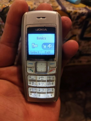 Nokia 1600 used mobile phone without charger