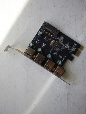 PCEU-430VL PCIe controller with 4 external USB 3.2 Gen1 ports like new