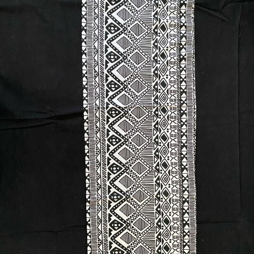 Women's collar new with shapes, black and white