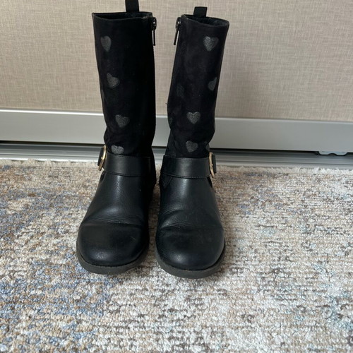 Black boots used size 28 tall for girls